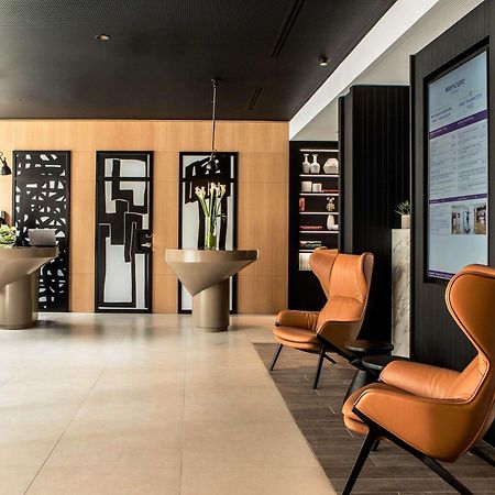 Отель Mercure Paris 17 Batignolles Экстерьер фото